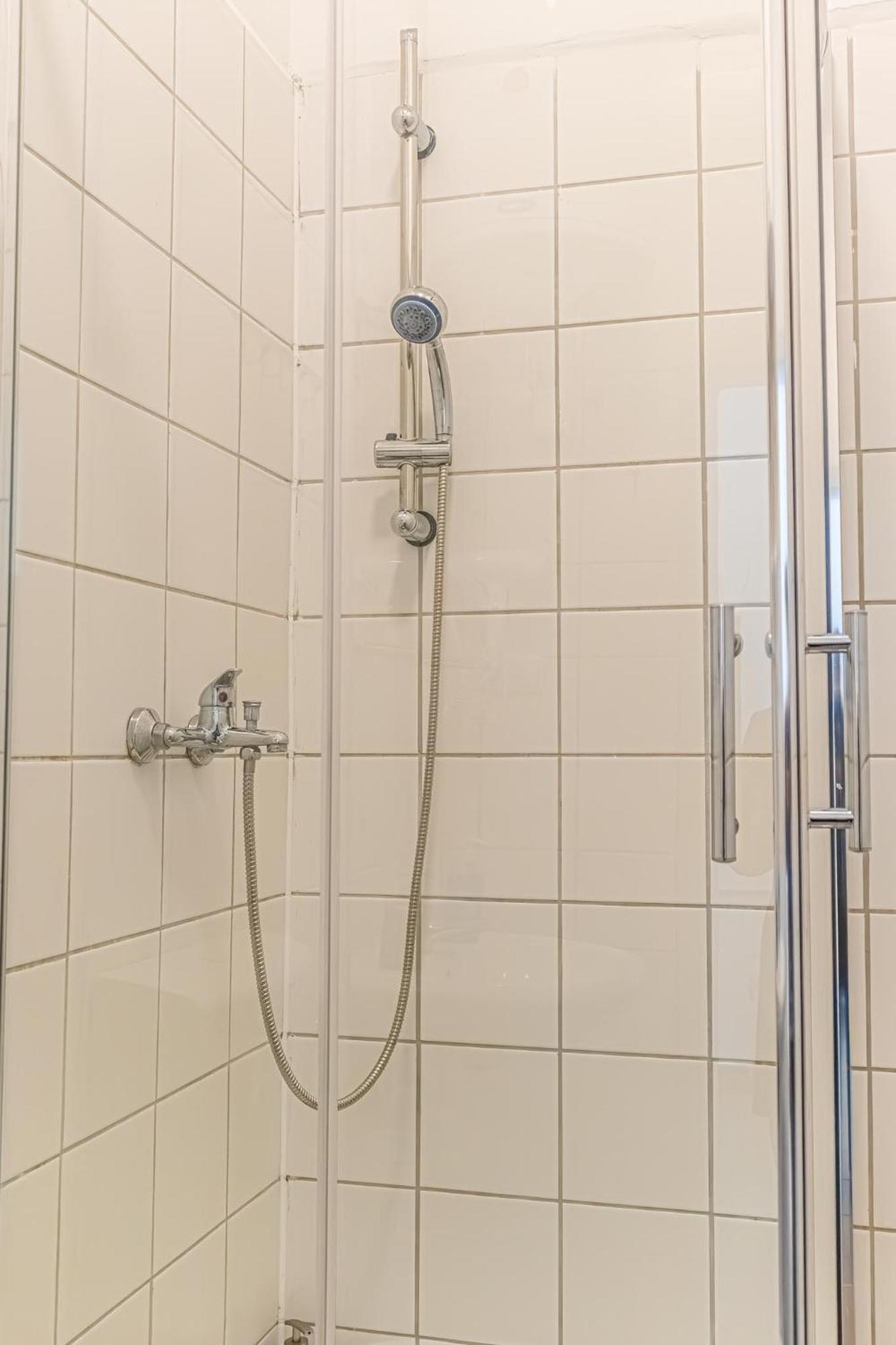 Basic 2Br Apt Perfectly Connected&Well Positioned Vienne Extérieur photo